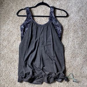 Lululemon tank